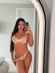 Escorts Dortmund, Germany Sidoine Hotte