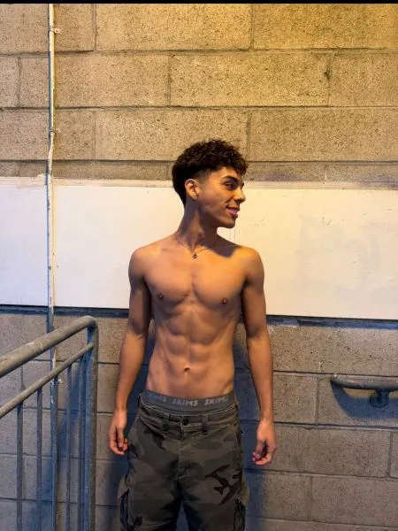 Escorts Orange County, California Prettyboyjl