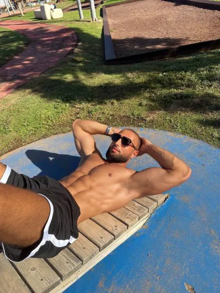 Escorts Maspalomas, Spain Lipo_Six