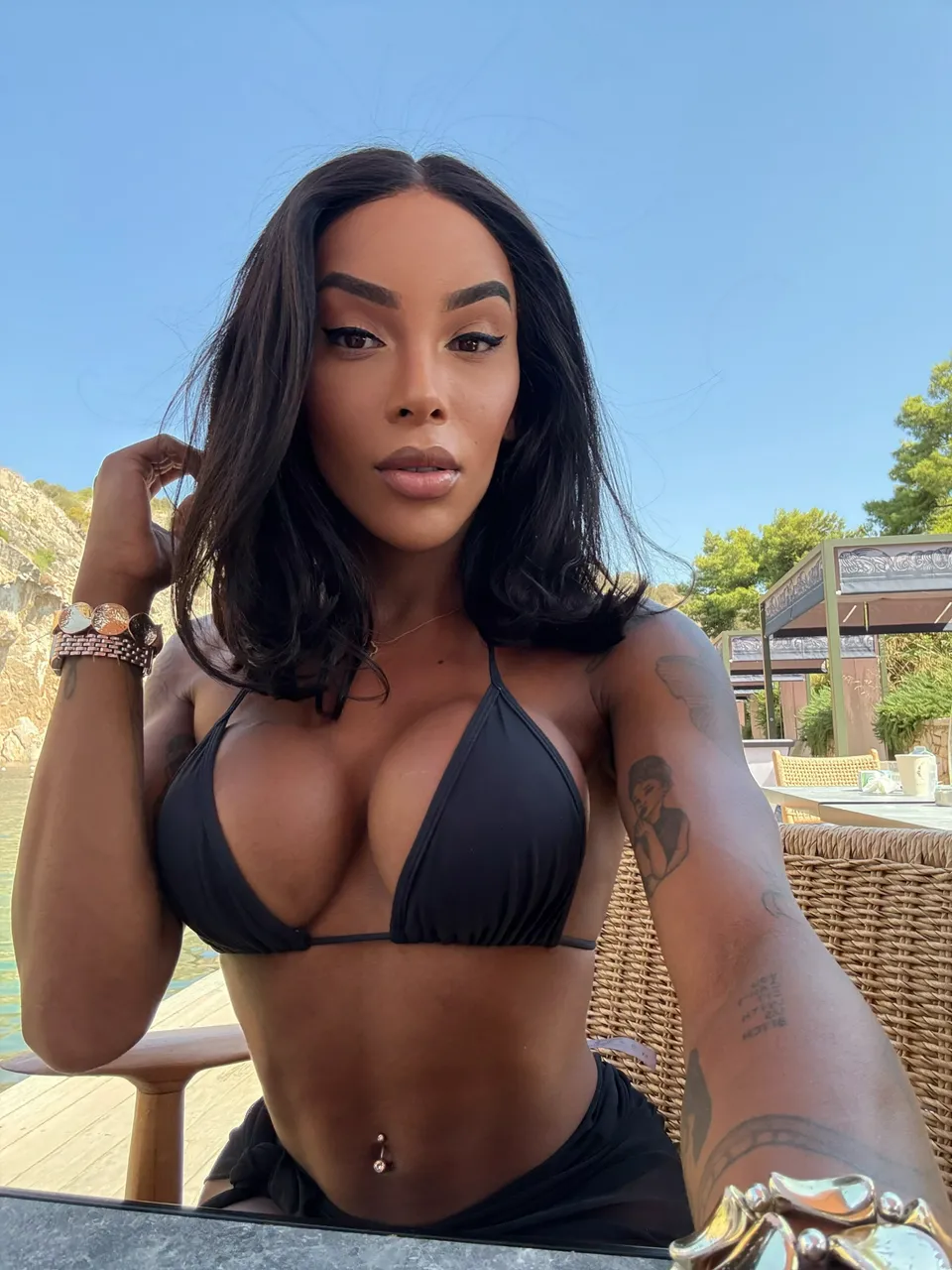 Escorts Hollywood, California Estherbrazilian
