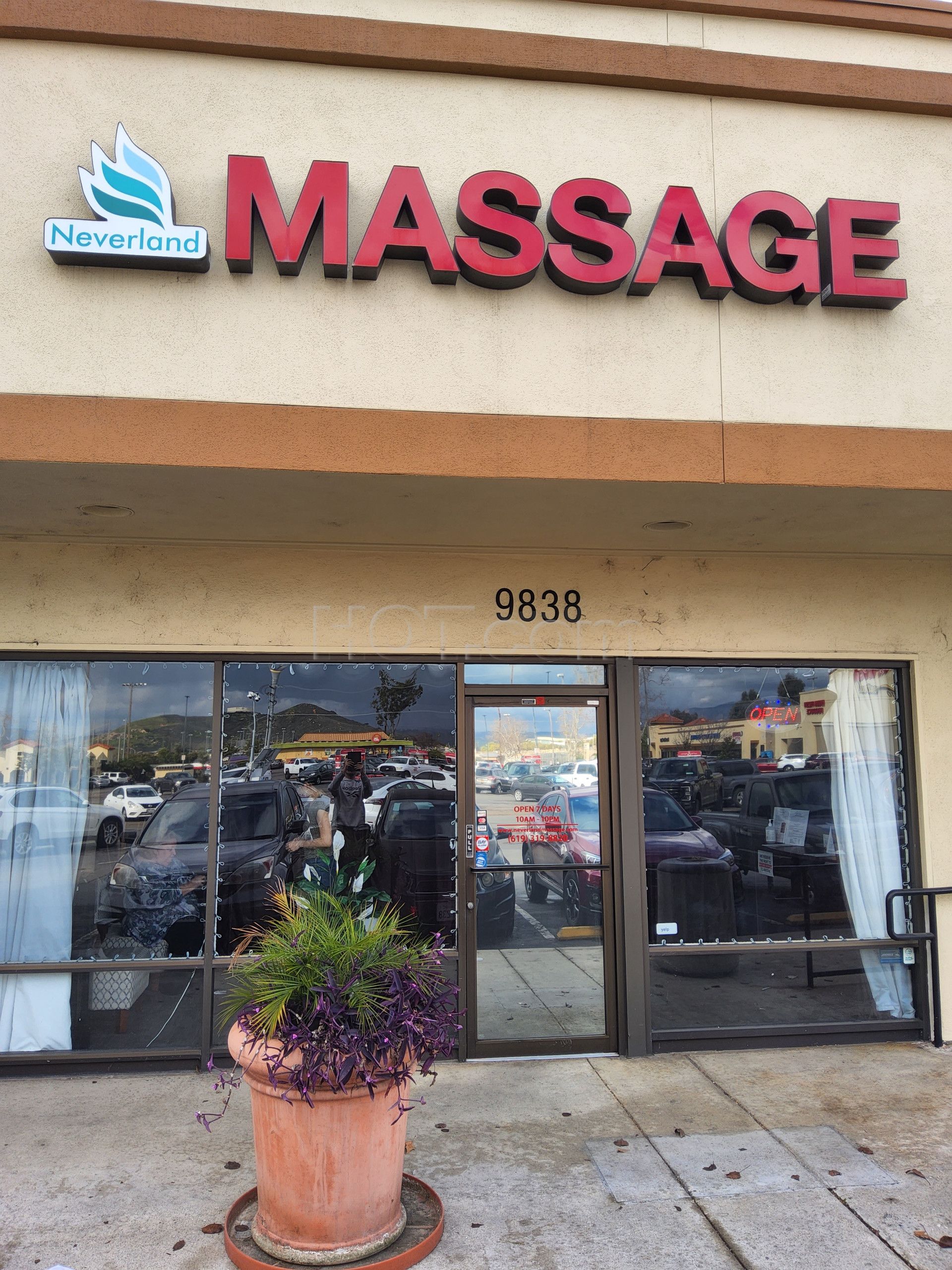 Santee, California Neverland Massage