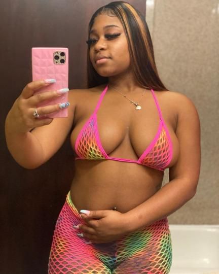 Escorts Albany, New York 💦Hot and Romantic EBONY Girl 🚗420 Oral🚗 Car🚗 B-J -Mutual In🍒 My own Car🔴 IN/Outcall 🚗Car Call💦 Age 26