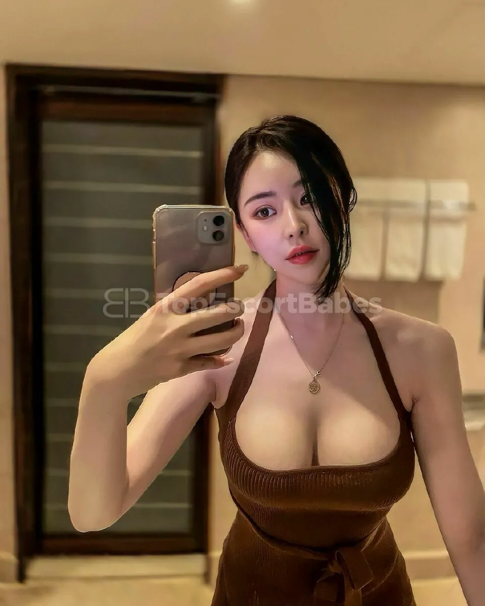 Escorts Guangzhou, China lili