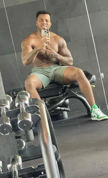 Escorts London, England Fabriciobrezil