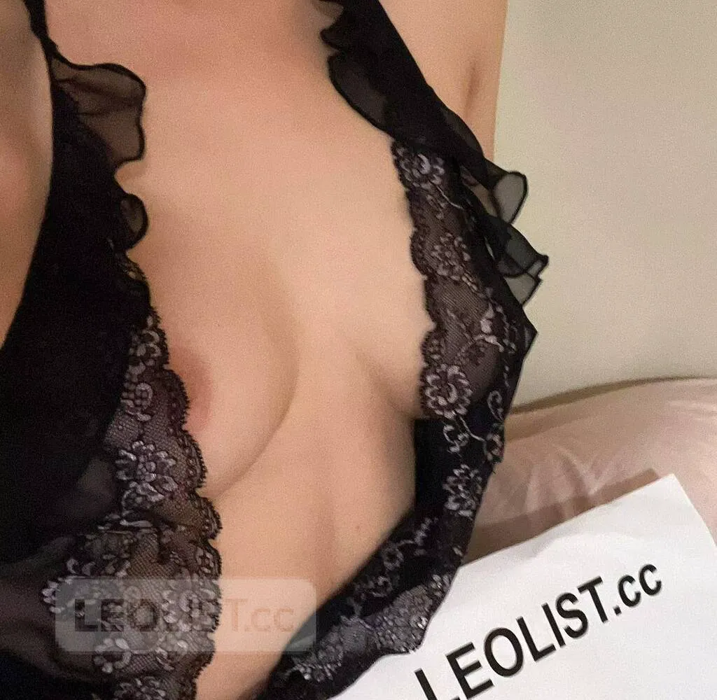 Escorts Lethbridge, Alberta Christina and Angela