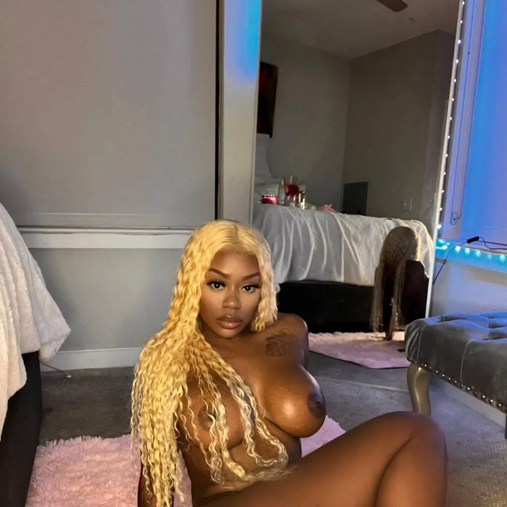 Escorts Medicine Hat, Alberta Nailah | Come get me wet