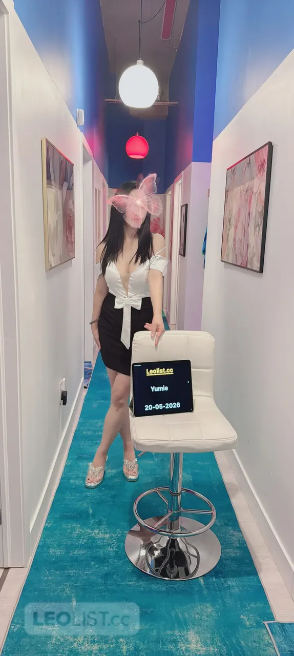 Escorts Dollard-Des Ormeaux, Quebec Yumie +Linda+Kikki+ Lucy
