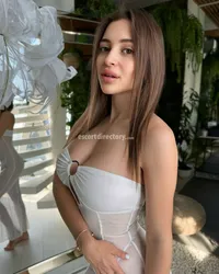 Escorts Manama, Bahrain Linda