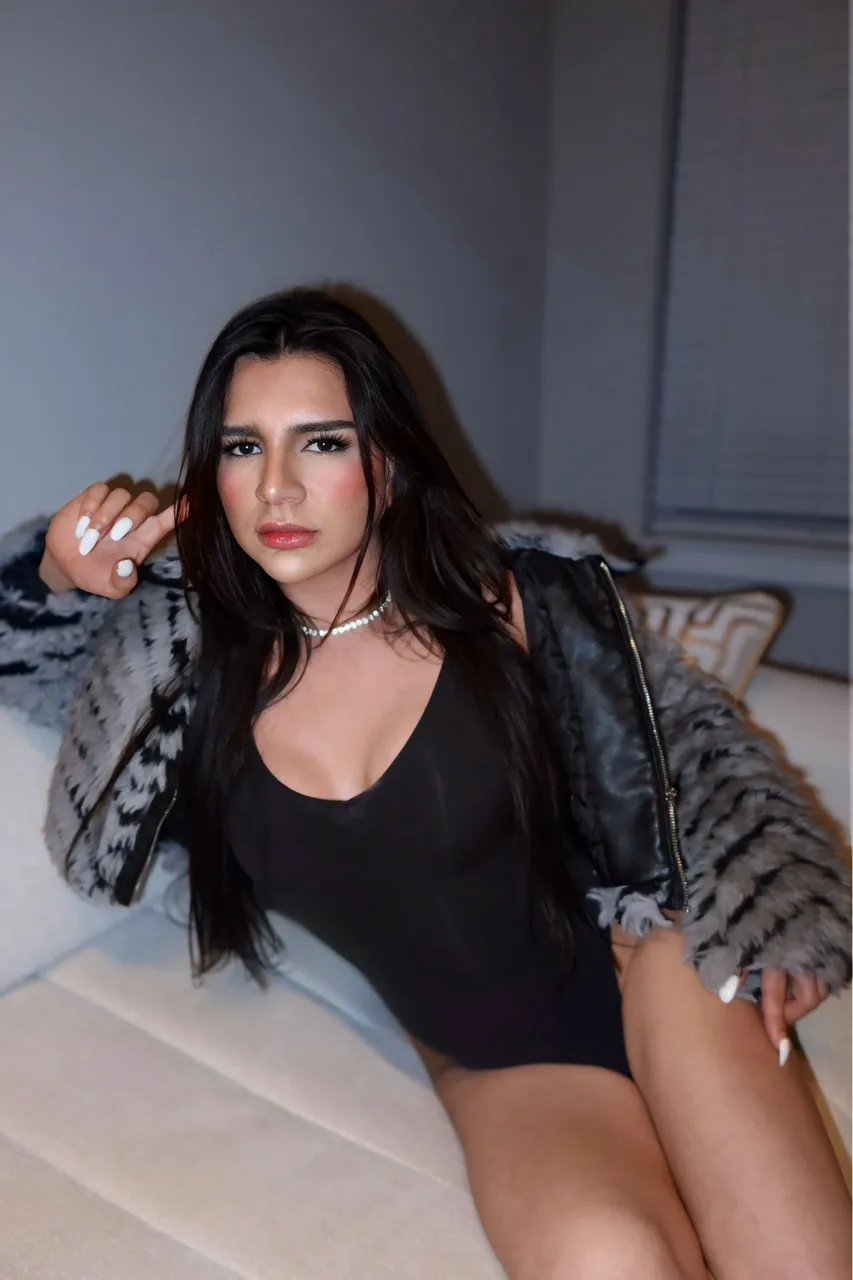 Escorts Boston, Massachusetts ARI OUT/IN 🍾✨❄️