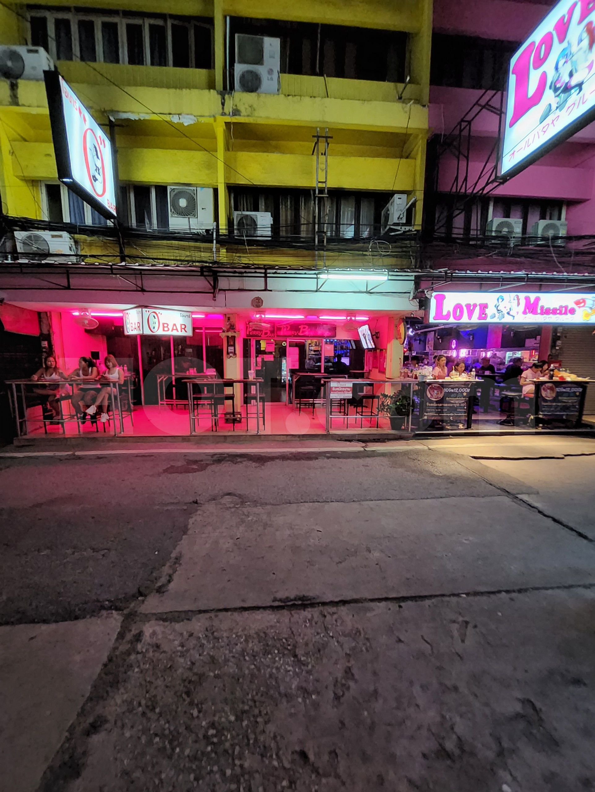 Pattaya, Thailand Perry Bar