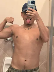 Escorts Palm Springs, California THEELATINOBOIIII