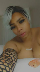 Escorts Cleveland, Ohio Come spend some time with me. this throat is not a joke