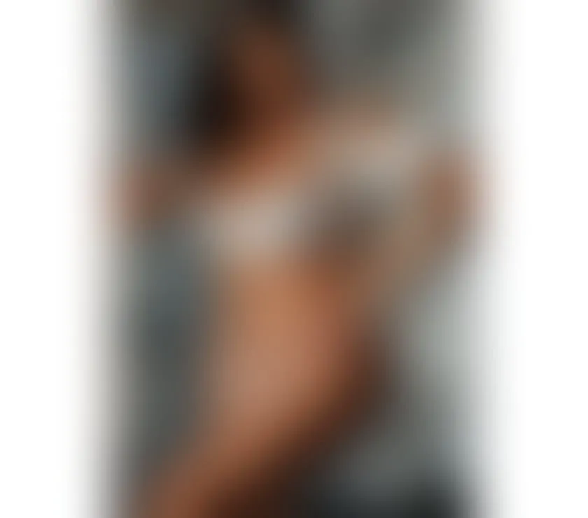 Escorts Romford, England TS Thalita Gomes
