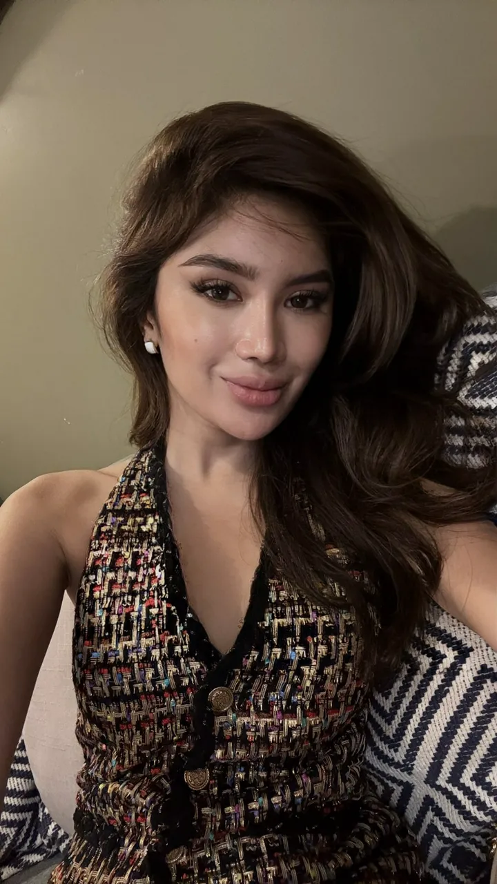 Escorts Makati City, Philippines Jeannine - VIP Companion