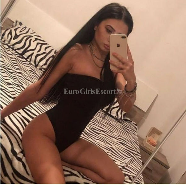 Escorts Limassol, Cyprus Chloe