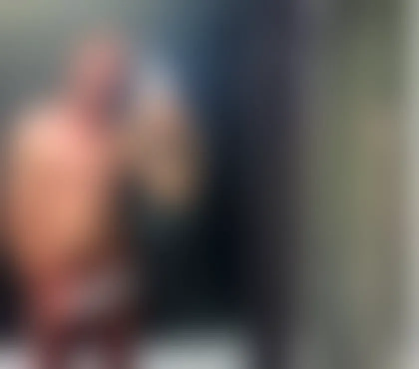 Escorts Yardley Hastings, England Welsh Bottom Lad AVAILABLE