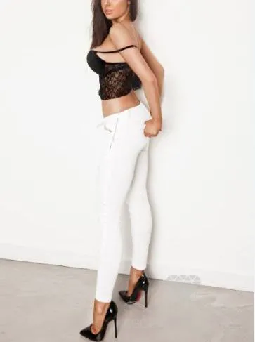 Escorts Dusseldorf, Germany Eliza