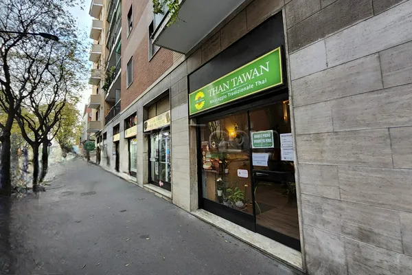 Massage Parlors Milan, Italy Than Tawan