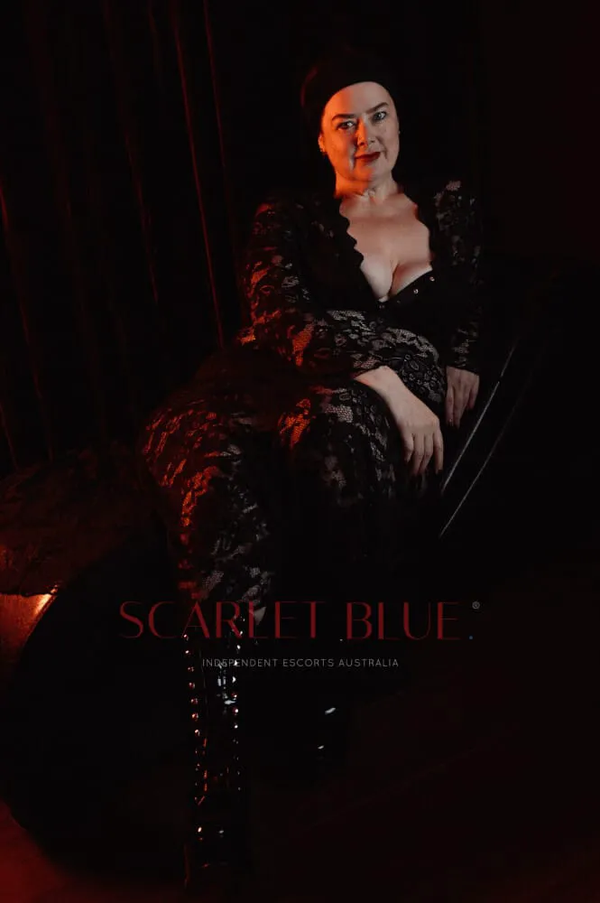 Escorts Melbourne, Australia Sultry Sarah Robbins 


