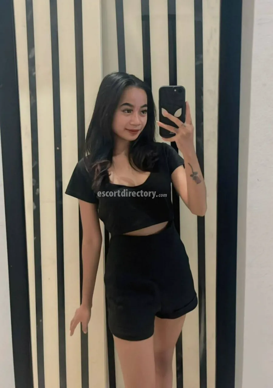 Escorts Indonesia EL