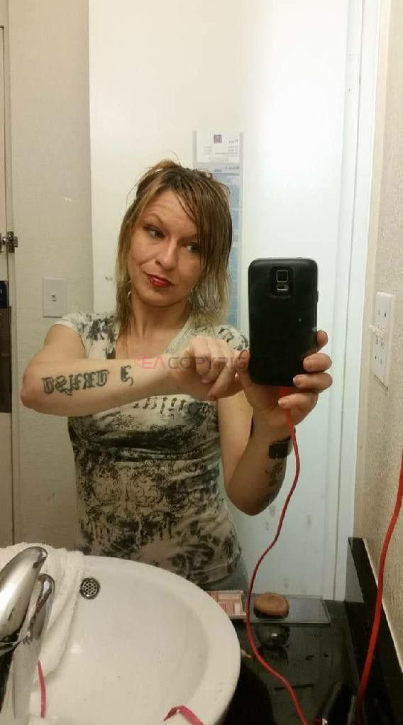 Escorts Omaha, Nebraska LeahLipz402