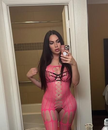 Escorts New York City, New York Here to relax uour mind & body with my sensual naughty ways 💗 take a chance me 💦 Sensual Tight Curvy Girl, Guaranteed A Good Time 🥰💦