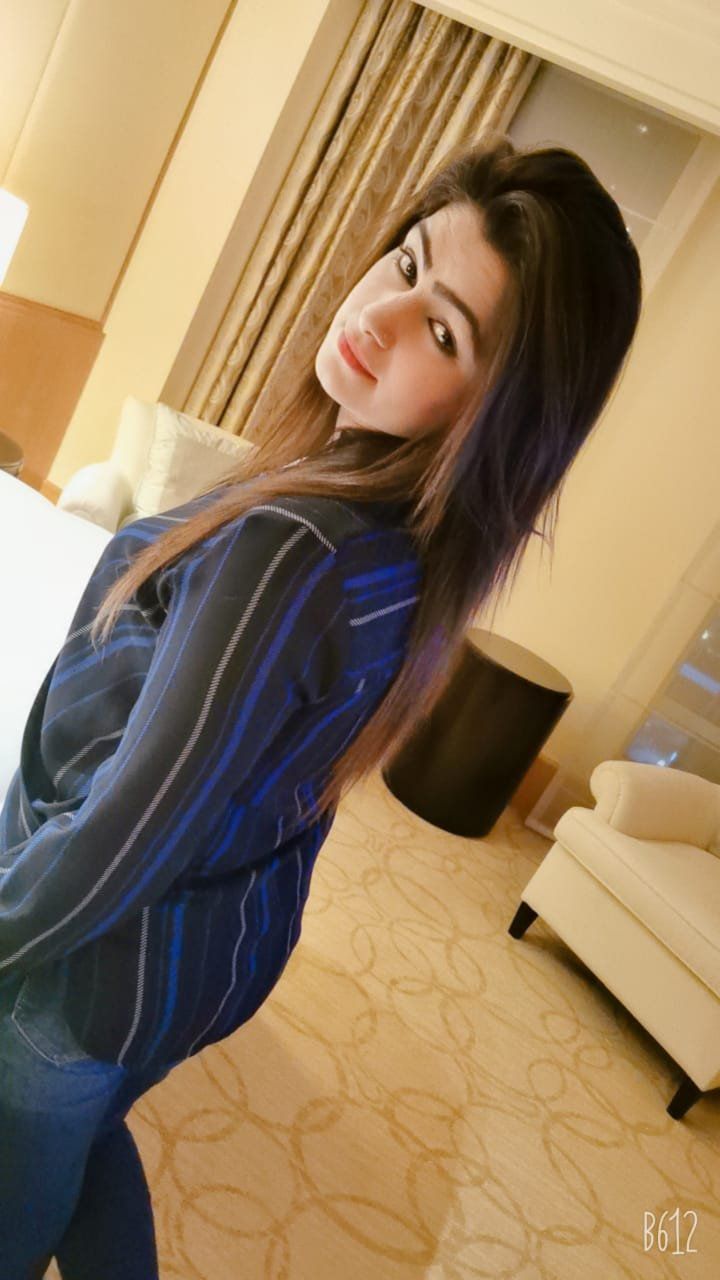 Escorts Dubai, United Arab Emirates Jasmin Indian Girl