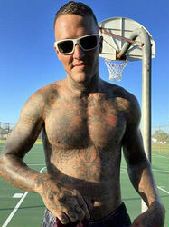 Escorts Fort Myers, Florida Tall, tattooed, charasmatic.