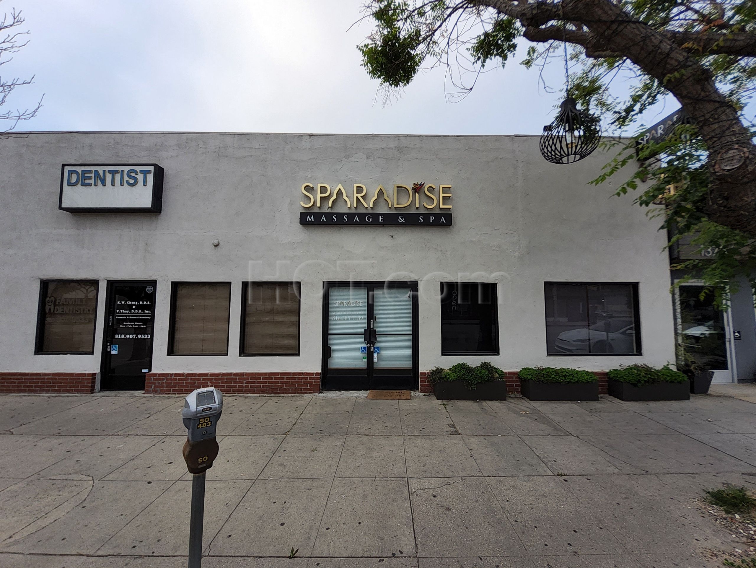 Sherman Oaks, California Sparadise