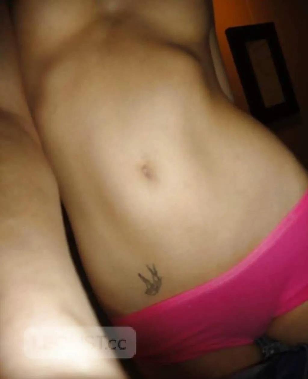 Escorts Red Deer, Alberta YOUNG * NAUGHTY * HOTTIE * PARTY * SPECIALS