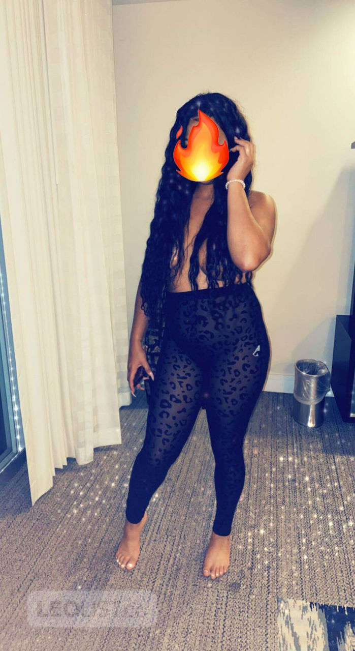 Escorts Fredericton, New Brunswick NEW! CARAMEL Gxddess in TOWN!! , sweet * tight * wet /